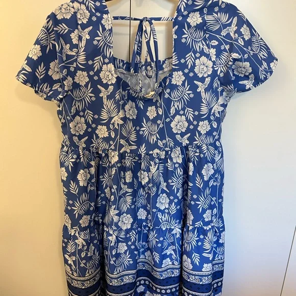 Pink Ripple Blue Floral Dress Size Large - Picture 3 of 3